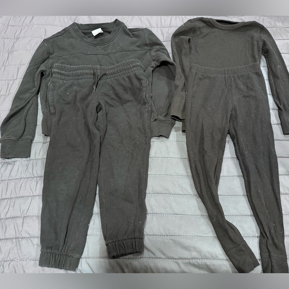 Athletic Black Thermal Set And Sweatsuit
